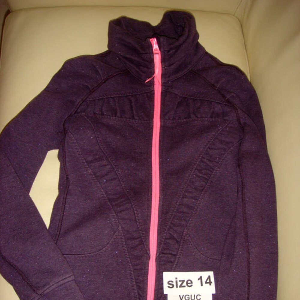 Ivivva Girl by Lululemon 🍋Cuddle me zip up jacket purple thumbholes size 14 - Picture 4 of 7